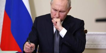 El Kremlin estableció nuevo protocolo nuclear; amenaza con su uso