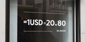 Amenaza de arancel del 25% golpea al peso mexicano