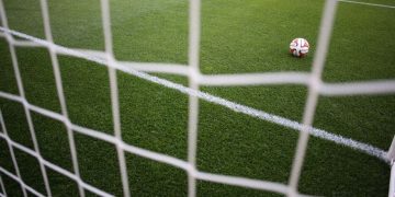 Al menos 56 personas fallecieron en estampida tras partido de futbol