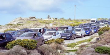 Terremotos en islas griegas: miles evacúan Santorini