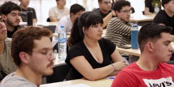 Presentan más de 150 aspirantes examen para capacitarse en Taiwán 
