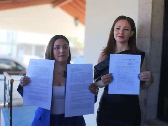 Denuncian por violencia política de género a Lucha Castro y portal de Corral