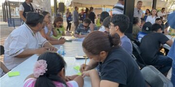 Participan vecinos de “Paseo del real” en el rediseño de su parque