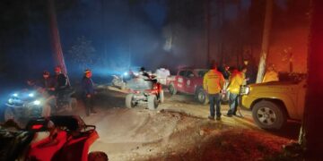Suben a 20 los incendios forestales en la sierra