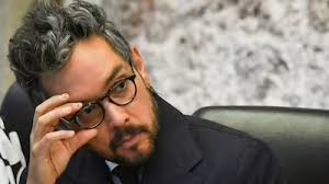 Ratifican a Genaro Lozano, como embajador en Italia