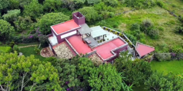 Comuneros del Tepozteco, reclaman la casa de Noroña