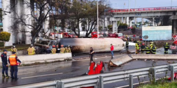 Suben a 20 las víctimas del accidente de la pipa de Silza