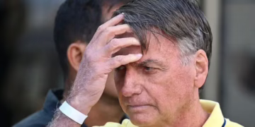 Condena de 27 años a Bolsonaro por golpista en Brasil