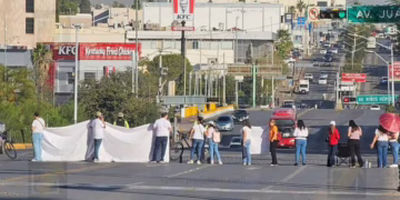 Caos vial en chihuahua por protesta de maestros contra la gobernadora