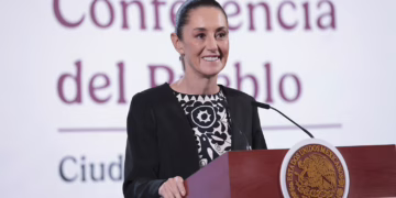 Sheinbaum propone quitar el fuero a diputados y senadores