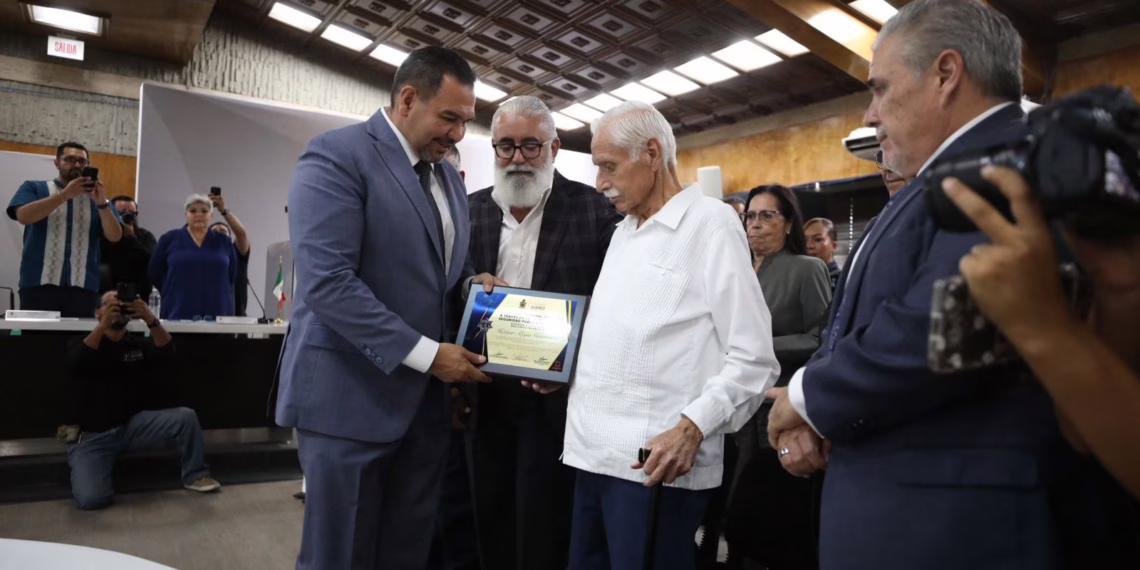 La Academia de Policía de Juárez, se llamará Héctor Mejía