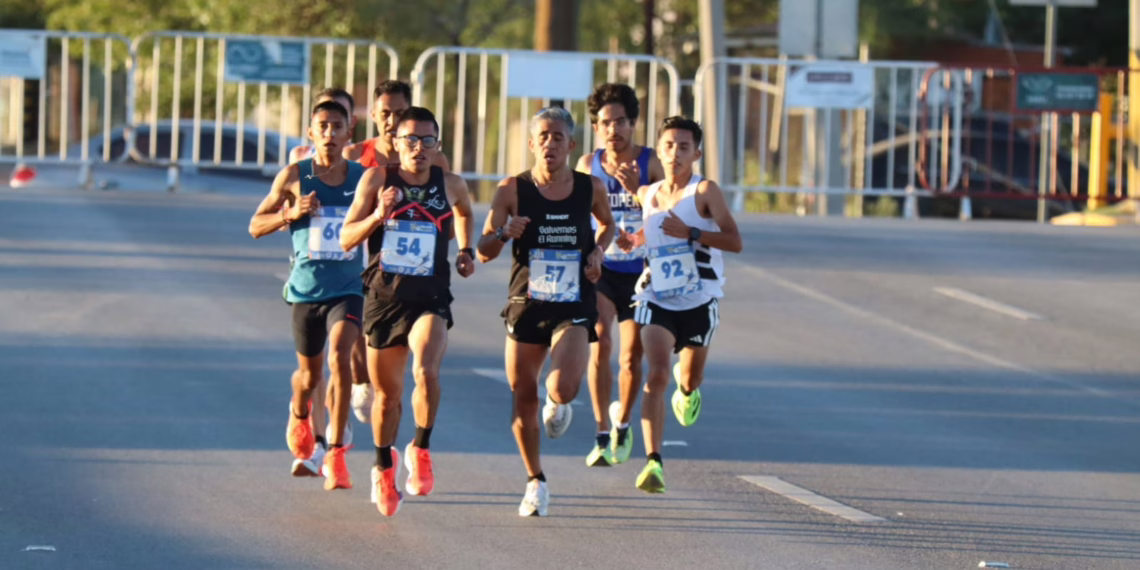 Francisco Javier González conquista el Maratón Internacional de Juárez