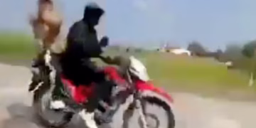 Lo mataron mientras denunciaba en vivo, por FaceBook un bache