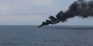 Escalada militar de EEUU en el Caribe; hunde la octava lancha en dos meses