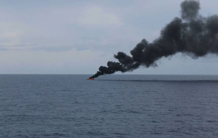 Escalada militar de EEUU en el Caribe; hunde la octava lancha en dos meses