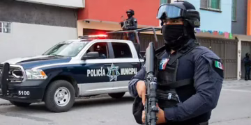 Dan baja a nueve policías municipales, reprueban antidoping