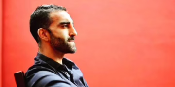 Detención en el limbo: Simón Levy, entre la ficha roja de Interpol y su negación desde Portugal