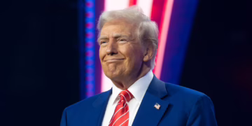 Cárteles dominan México, pero Sheinbaum es «una mujer increíble y valiente»: Trump