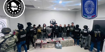 Aseguran en El Sauz a 10 personas con arsenal, droga y vehículos