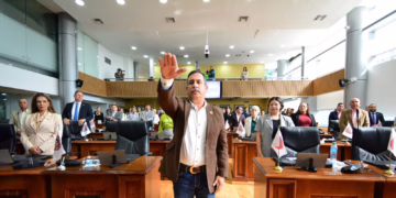 Jaime Torres Amaya rinde protesta como diputado por el Distrito 13 tras fallecimiento de Luis Fernando Chacón