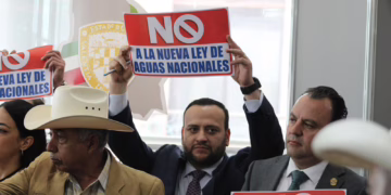 PRI paraliza Congreso de Chihuahua para respaldar a campesinos contra Ley de Aguas