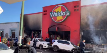 Explosión en tienda Waldo’s  de Hermosillo deja al menos 10 muertos