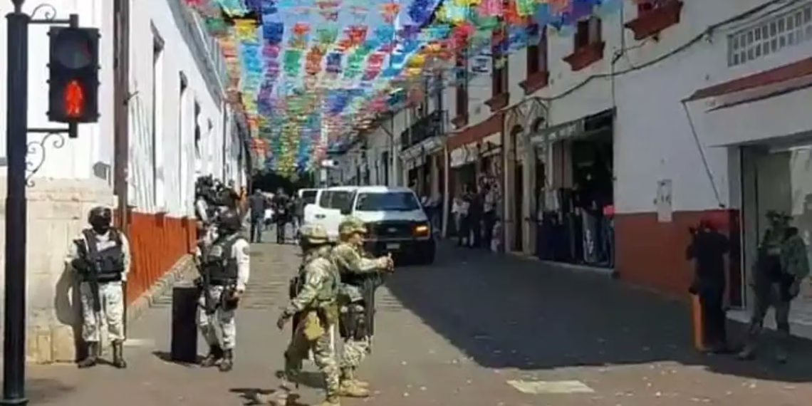 Detienen a siete exescoltas y procesan al presunto autor intelectual del asesinato de Carlos Manzo en Uruapan