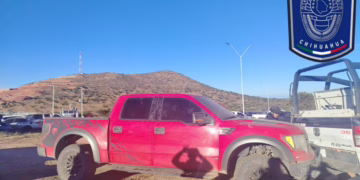 Aseguran BOI camioneta blindada y droga en ejido de Matamoros