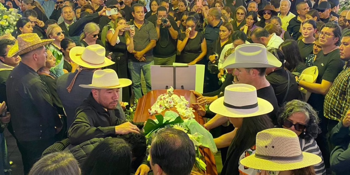 Sheinbaum convoca Gabinete y promete cero impunidad por el vil asesinato de Carlos Manzo