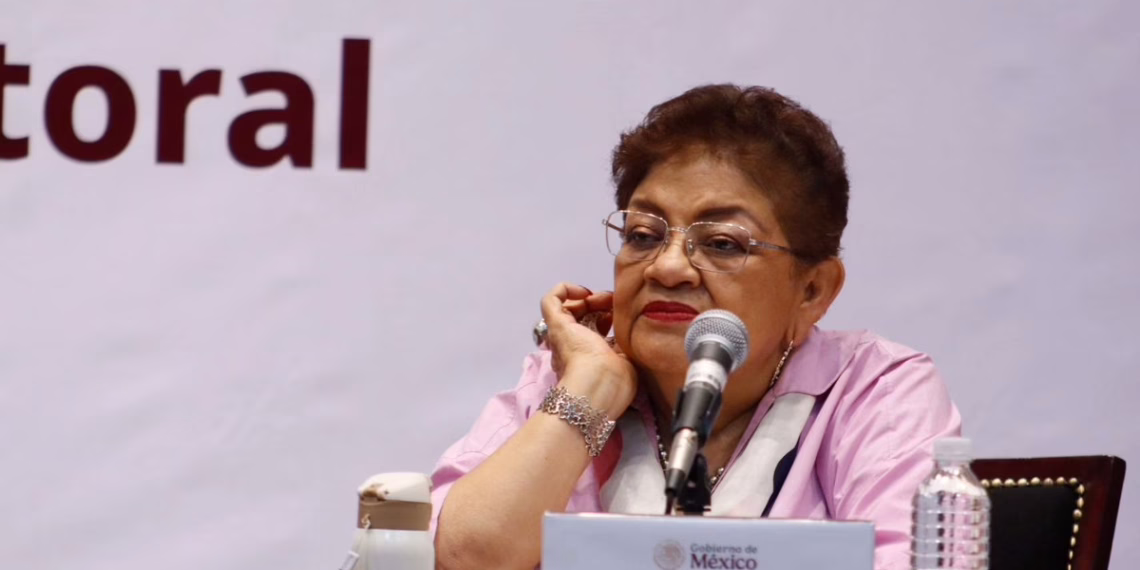 Ernestina Godoy estrena mando en FGR con relevos ligados a García Harfuch