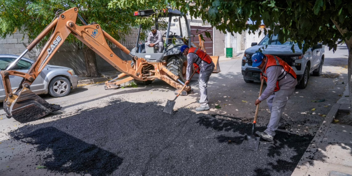 J+ supera el millar de baches tapados