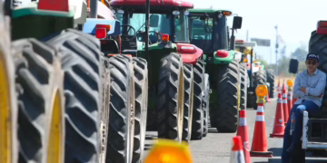 Bloqueos agrícolas persisten en seis estados: exigen 7,200 pesos por tonelada de maíz y amenazan con cierres en aduanas