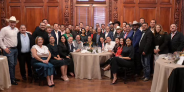 Maru Campos agradece a alcaldes en brindis navideño