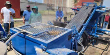 Coesvi entrega 21 máquinas adoberas para autoconstrucción en Chihuahua