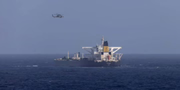 La Guardia Costera de EE.UU. persigue al petrolero Bella 1 en el Atlántico