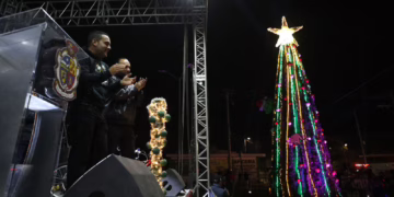 Juárez enciende la Navidad en el Suroriente con más de 3 mil asistentes