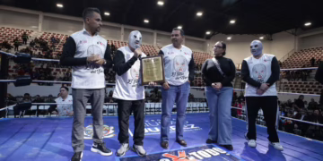 Hijo del Santo se despide de Juárez en un Gimnasio Municipal renovado y lleno de historia