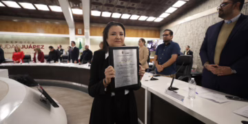 Cabildo de Juárez Reconoce a Luz Elena Mears como Defensora de Derechos Humanos 2025