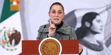 Sheinbaum cuestiona la “Ley Esposa” en San Luis Potosí