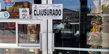 Clausuran 14 bares y tiendas por irregularidades en venta de alcohol