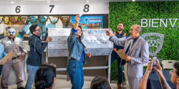 J+ sortea dos Nissan March 2025 a usuarios cumplidos