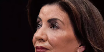Hochul acuerda firmar ley de ayuda médica para morir en Nueva York