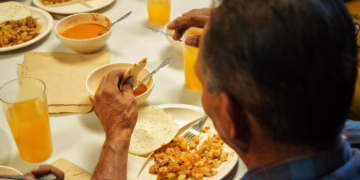Invitan a aprovechar los comedores comunitarios en Chihuahua