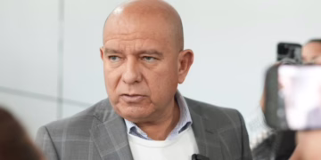 Cuauhtémoc Estrada pide eliminar sesiones virtuales en el Congreso