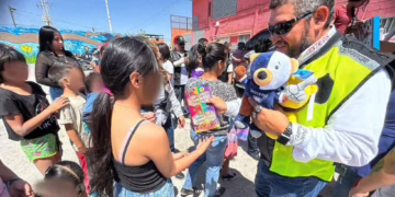 Centauros ruedan con Santa Claus para regalar alegría navideña