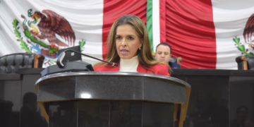 Xóchitl Contreras reta a Pérez Cuéllar a encarar reclamos ciudadanos en el Distrito 5