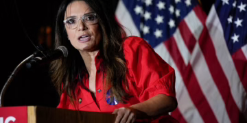 La senadora republicana Ileana García critica la represión migratoria de Trump