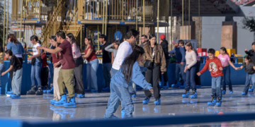 Invitan a disfrutar atracciones navideñas en Plaza del Ángel