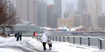 Nueva York declara estado de emergencia por histórica tormenta invernal