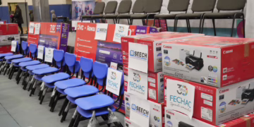 Entregan más de 4 mdp en equipamiento a 79 escuelas de la región centro-sur